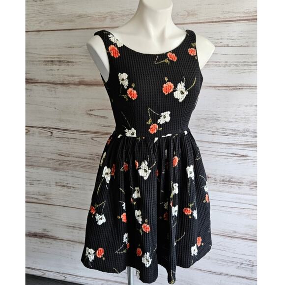 Kate Moss Topshop Black Waffle Knit Fit and Flare Party Dress sz 4 - Picture 1 of 6